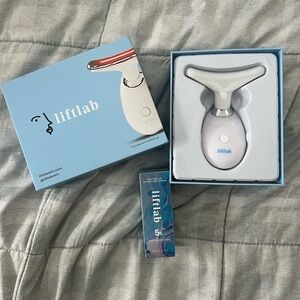 LiftLab Facial Sculpting Device in White with Revitalizing Sculpting Serum - NEW